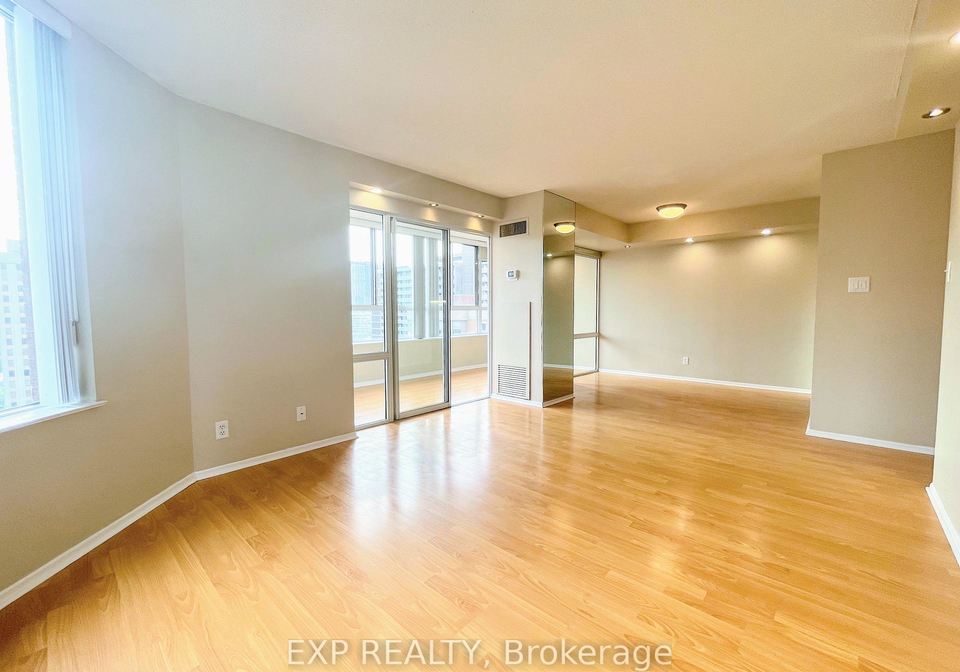 717-bay-street-toronto-ontario-c12980910