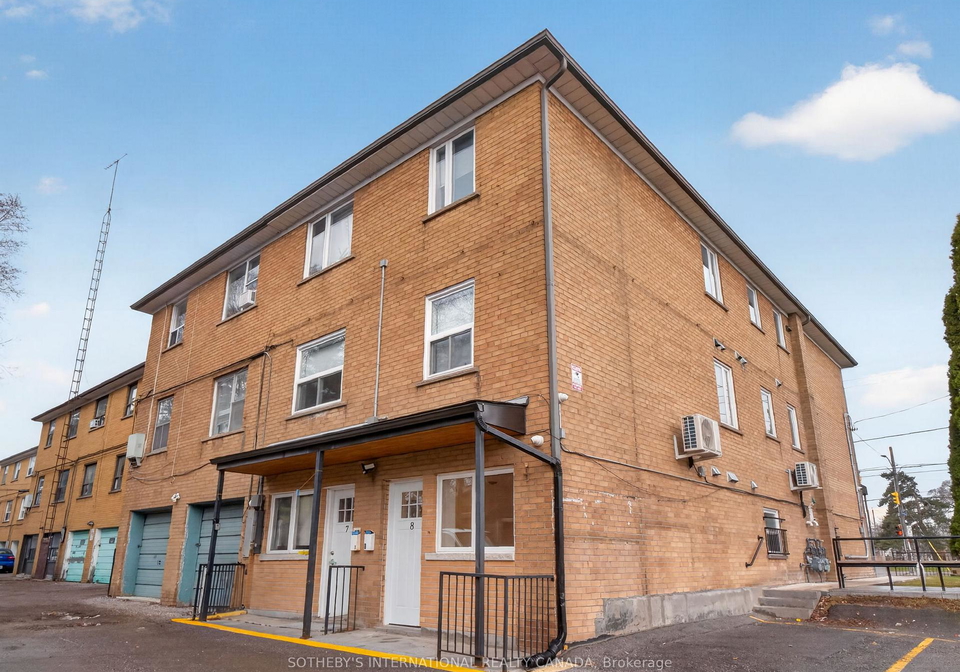 3879-bathurst-street-toronto-ontario-c12981234