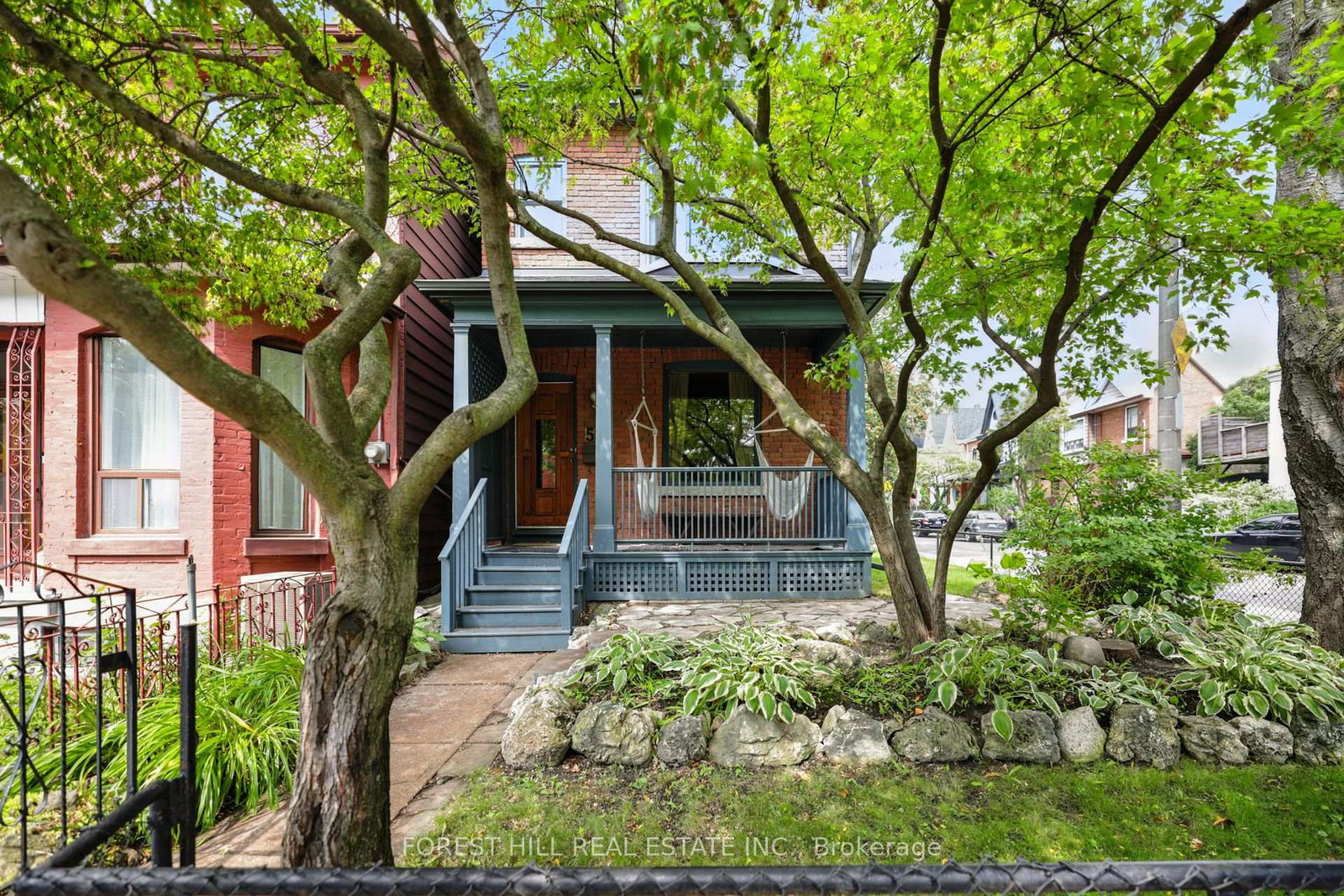 54-afton-avenue-toronto-ontario-c12981242