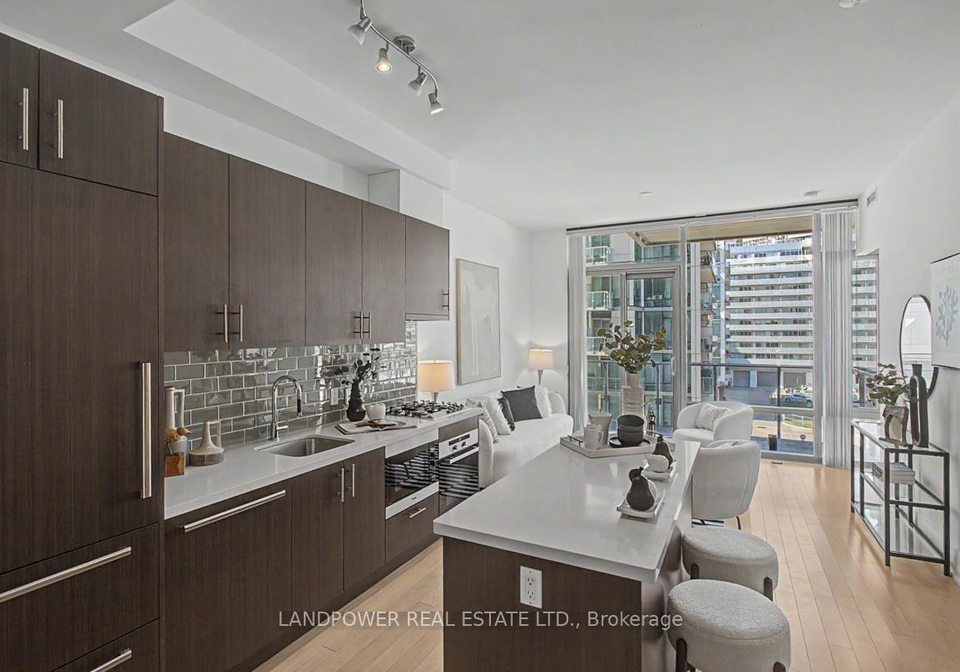 39-queens-quay-east-toronto-ontario-c12981444