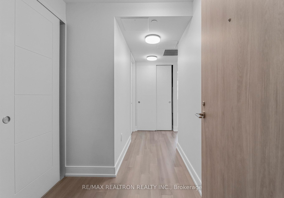 664-spadina-avenue-toronto-ontario-c12981548