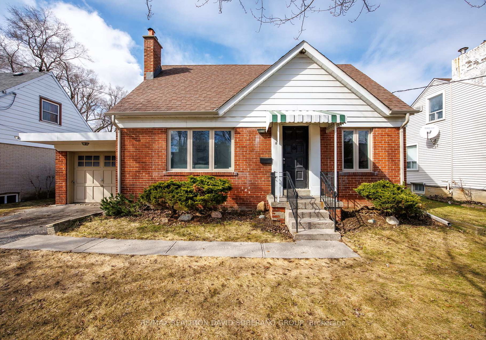 38-touraine-avenue-toronto-ontario-c12981576