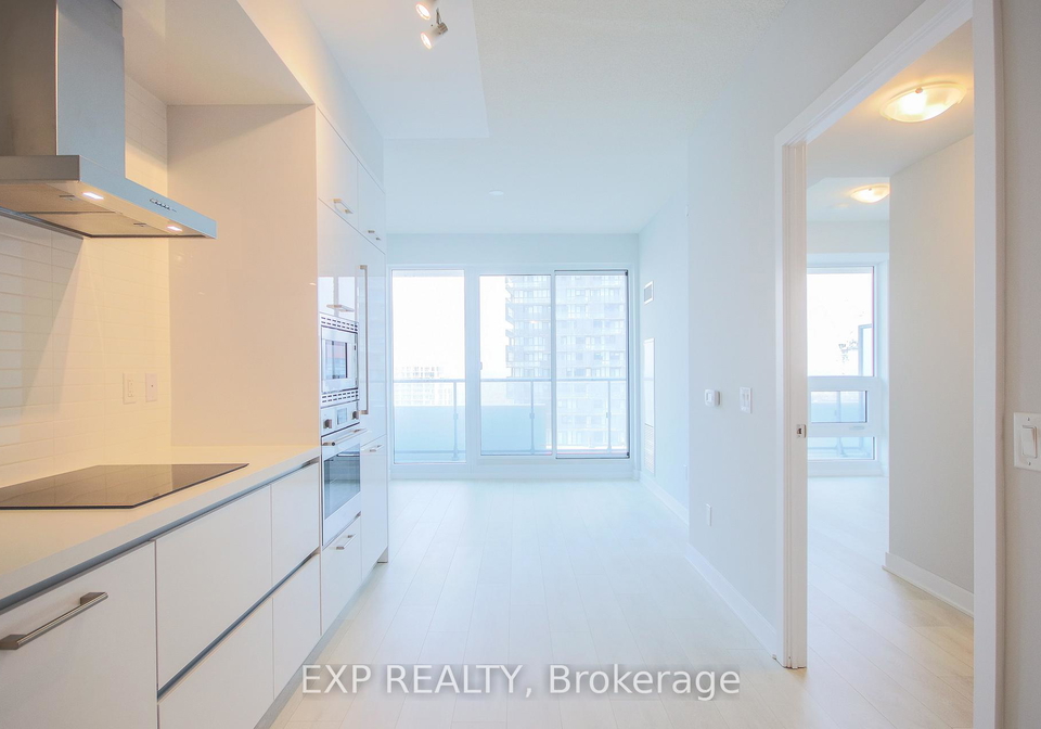 2221-yonge-street-toronto-ontario-c12982160