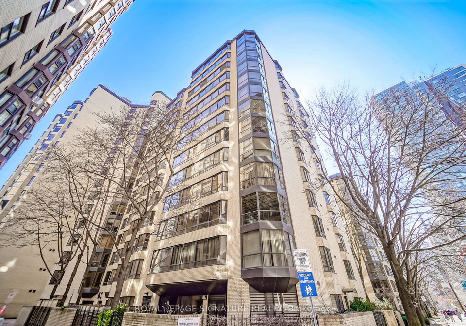 211-st-patrick-street-toronto-ontario-c12982312