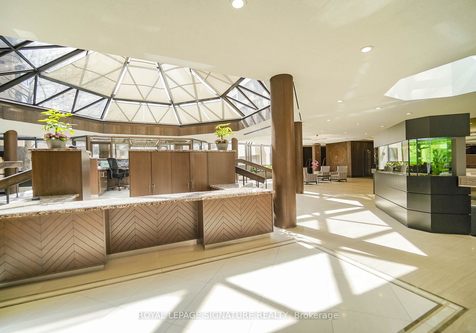 211-st-patrick-street-toronto-ontario-c12982312