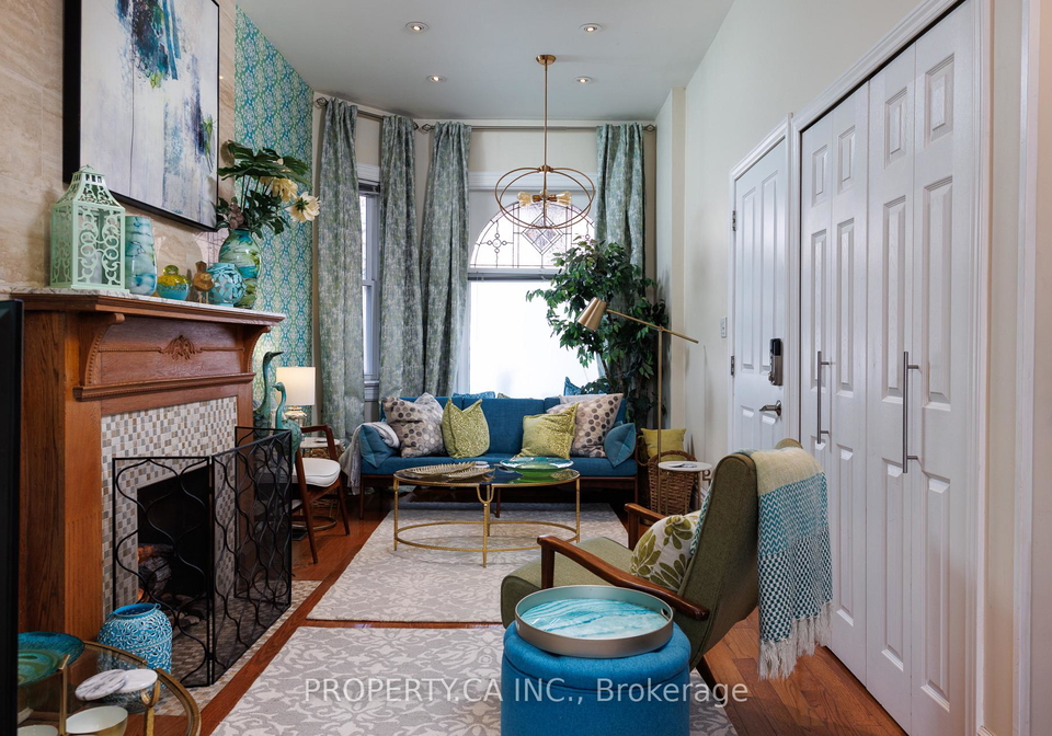 235-markham-street-toronto-ontario-c12982334