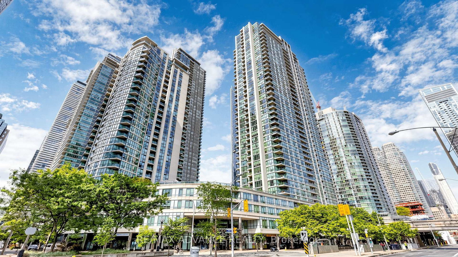12-yonge-street-toronto-ontario-c12982482