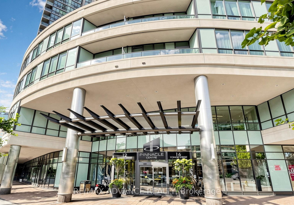 12-yonge-street-toronto-ontario-c12982482