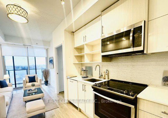 128-fairview-mall-drive-north-york-ontario-c12982586