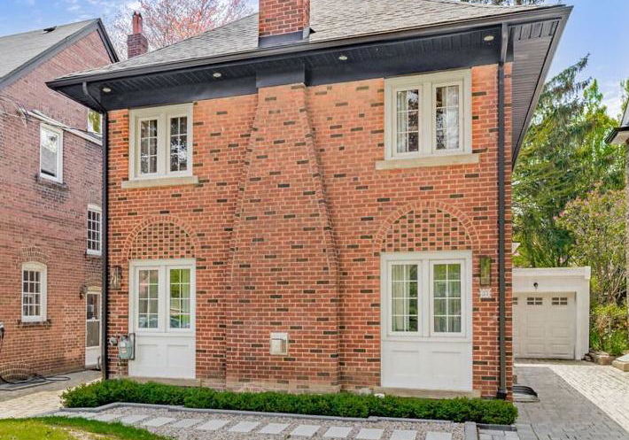 37-chudleigh-avenue-toronto-ontario-c12982588