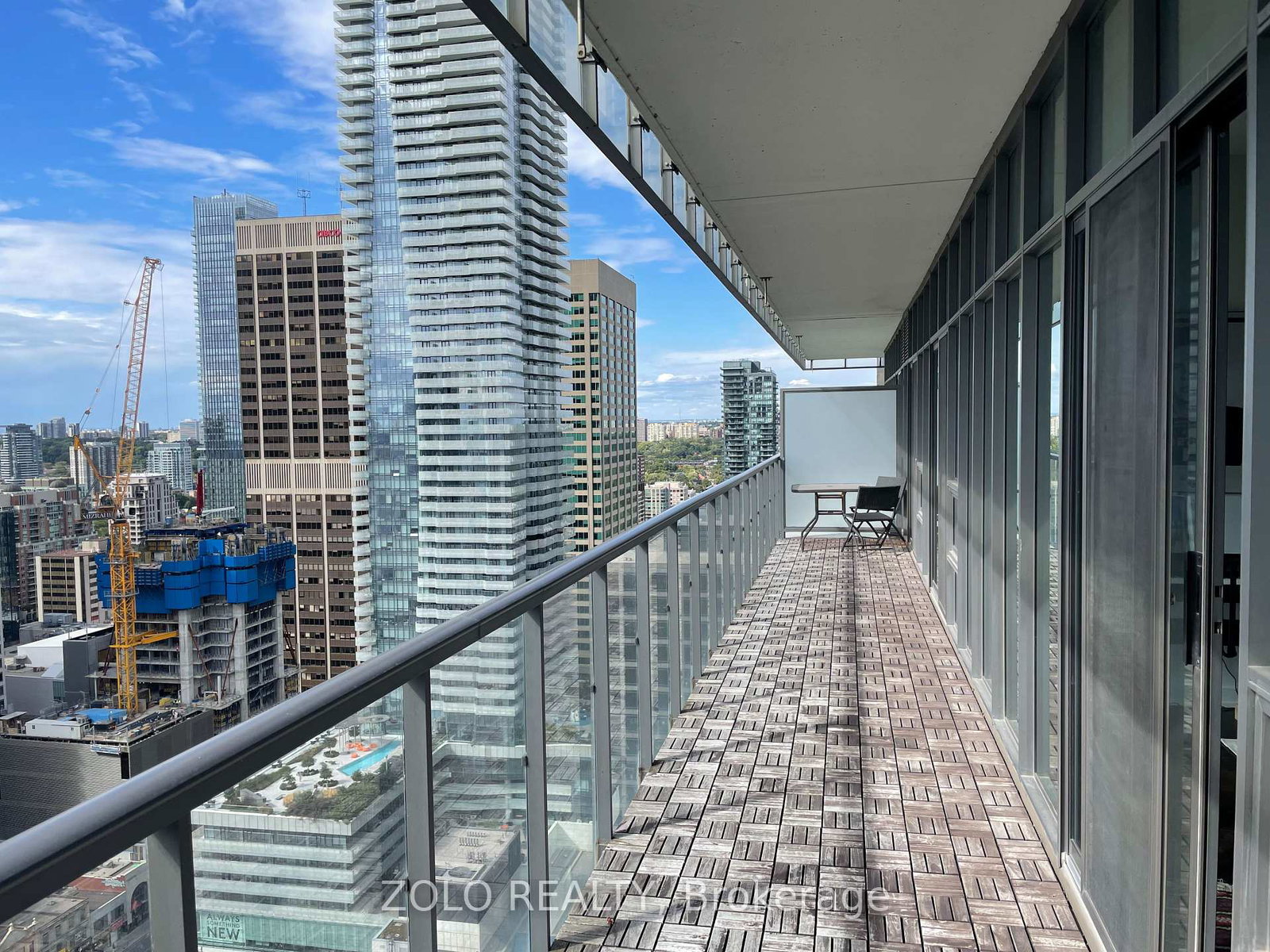 33-charles-street-e-toronto-ontario-c12982606