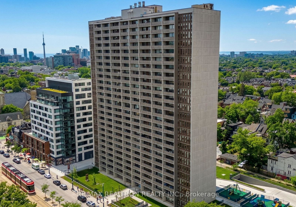 666-spadina-avenue-toronto-ontario-c12982640
