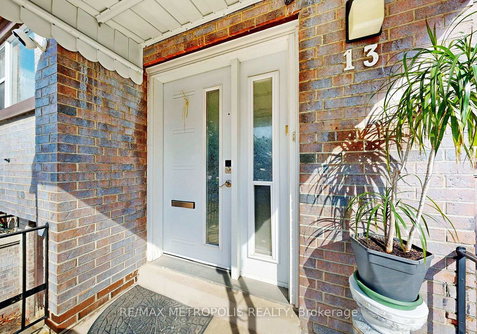 candy-court-way-toronto-ontario-c12982946