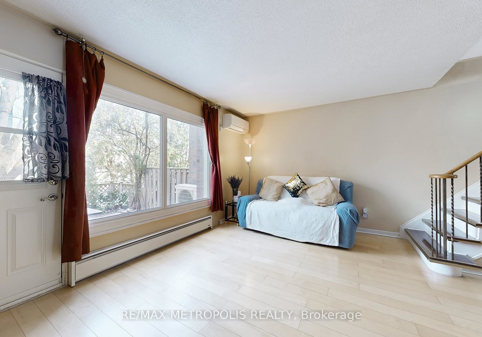candy-court-way-toronto-ontario-c12982946