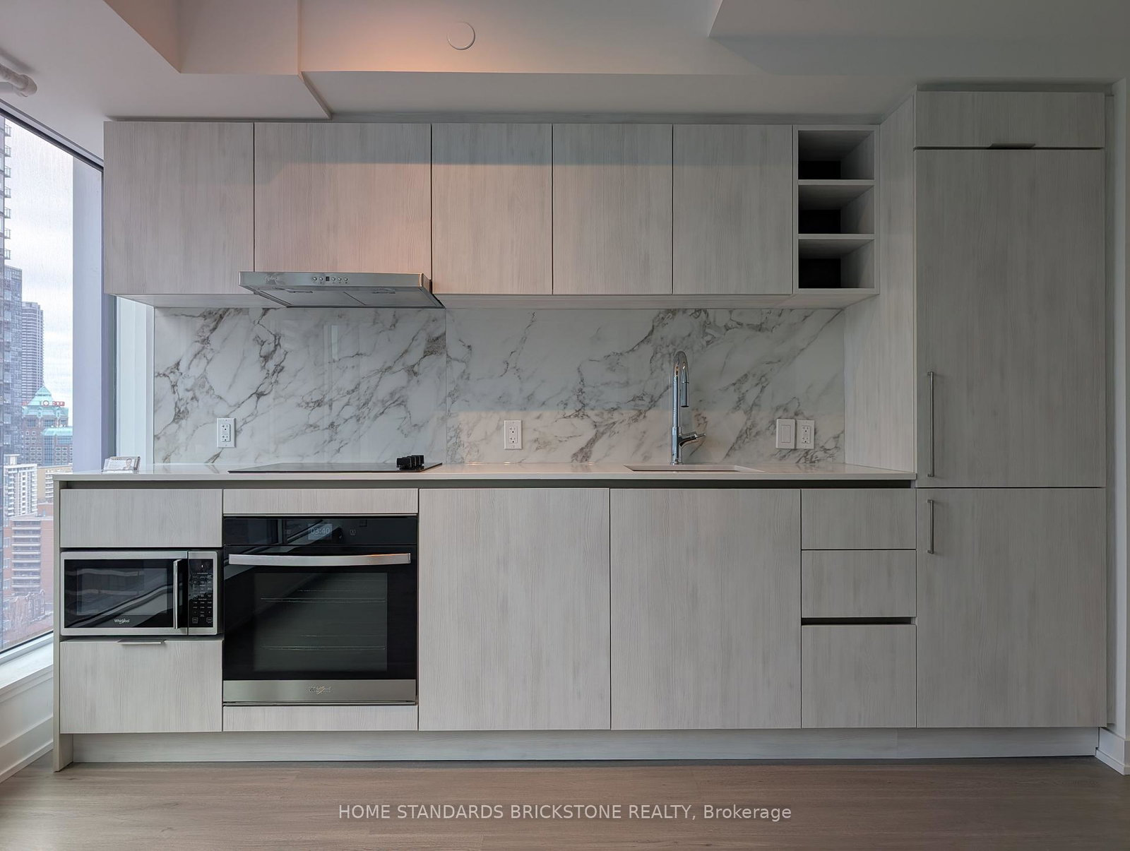 8-wellesley-street-w-toronto-ontario-c12983222