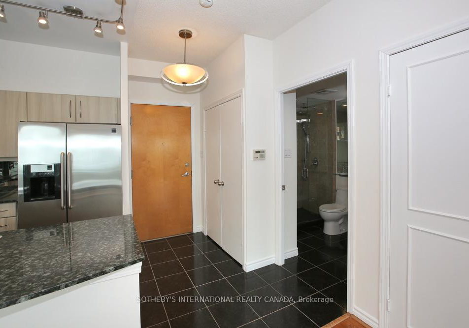 600-queen-quay-w-toronto-ontario-c12983322