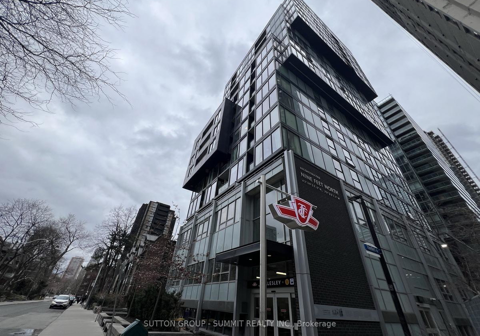 17-dundonald-street-toronto-ontario-c12983424
