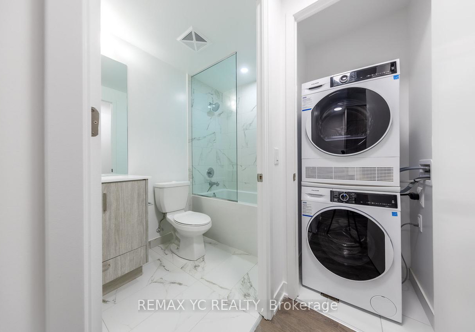 180-front-street-e-toronto-ontario-c12983510
