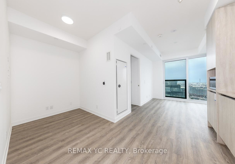 180-front-street-e-toronto-ontario-c12983510