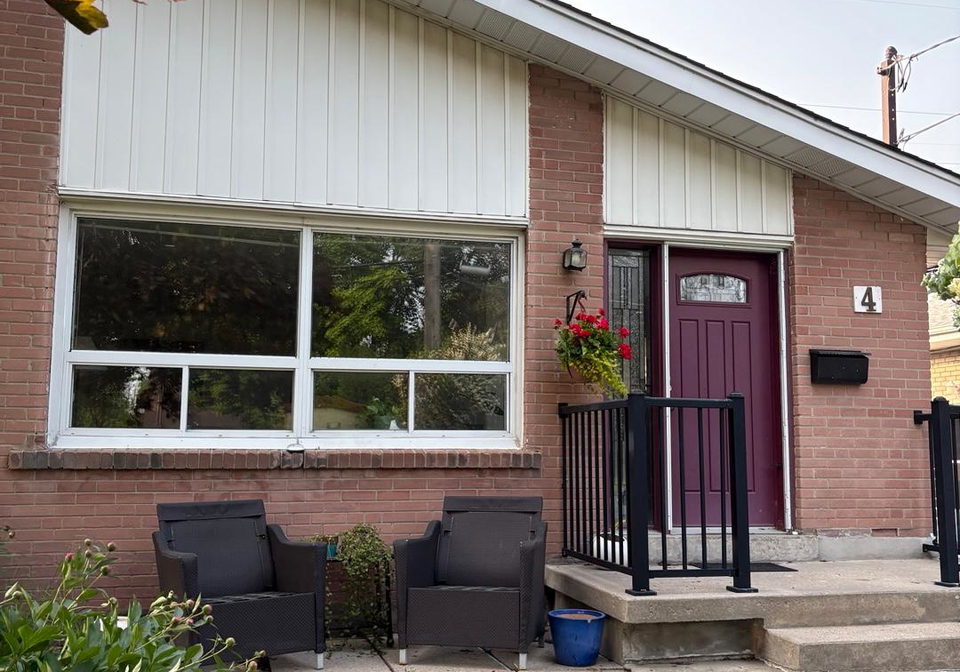 4-ailsa-craig-court-toronto-ontario-c12983838