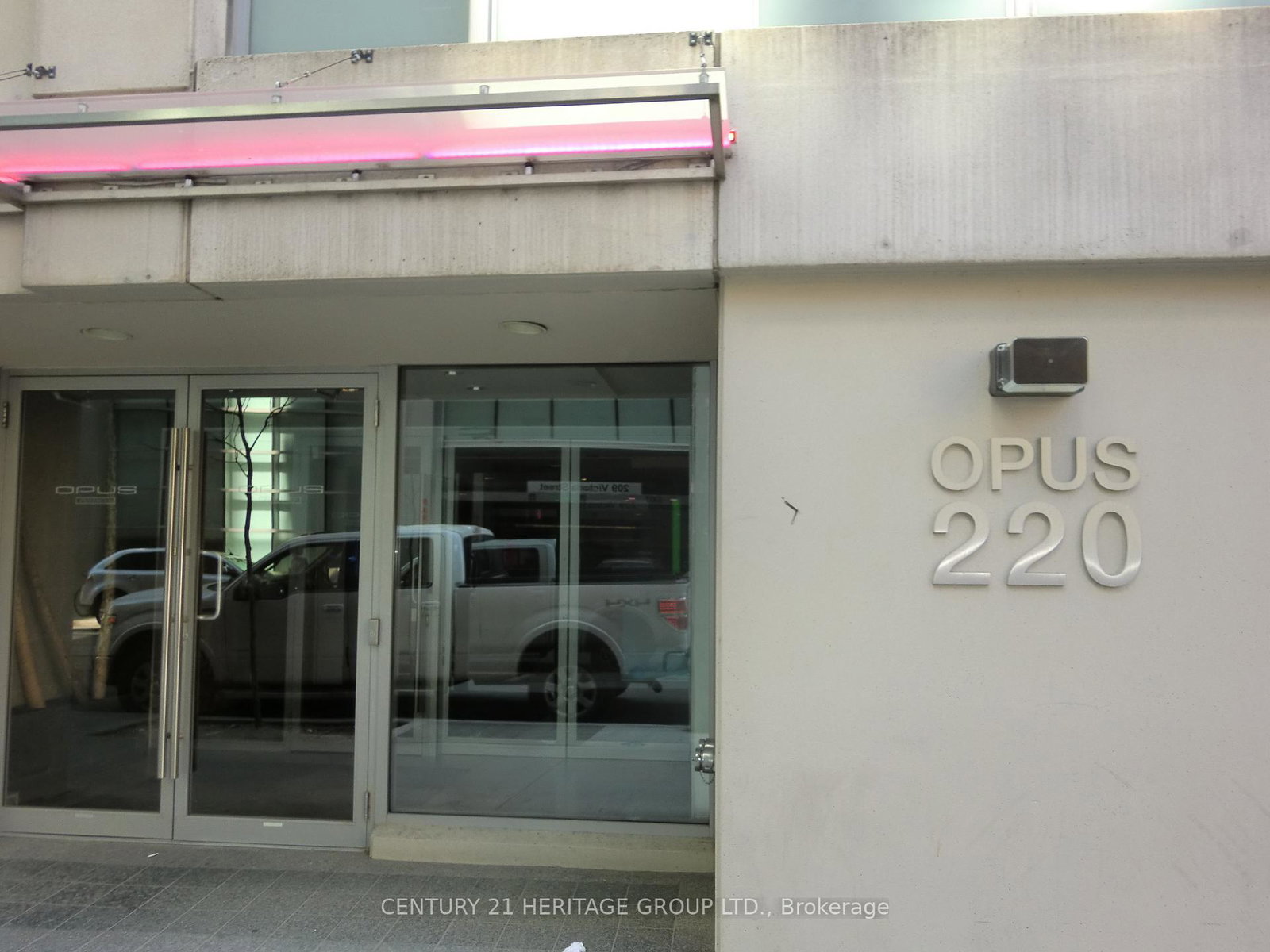 220-victoria-street-toronto-ontario-c12983958