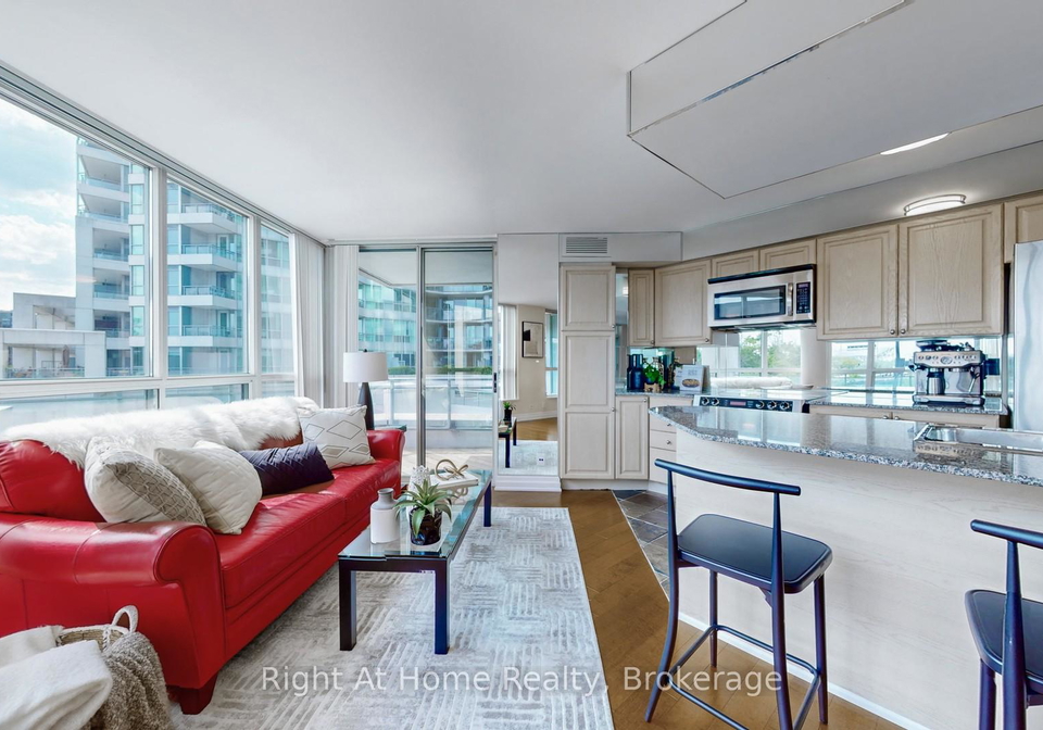 228-queens-quay-w-toronto-ontario-c12984440