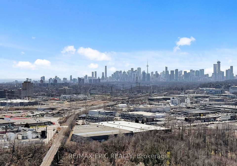 30-inn-on-the-park-drive-north-york-ontario-c12984620