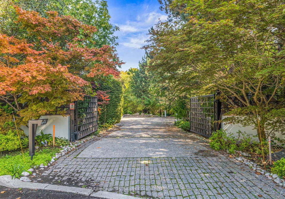 18-timberglade-court-north-york-ontario-c12984882