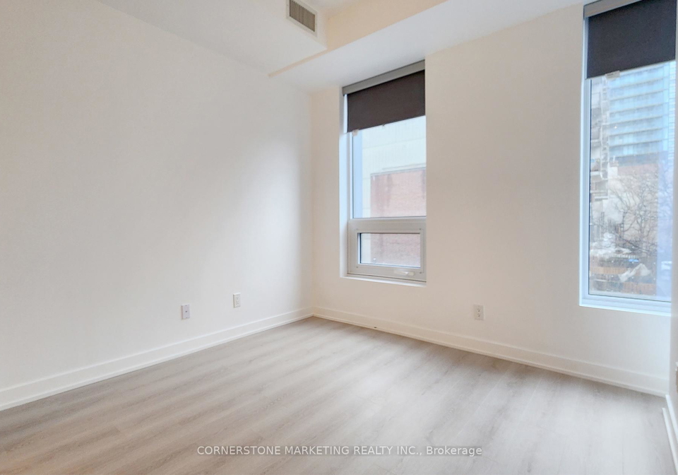 100-queen-street-e-toronto-ontario-c12985034