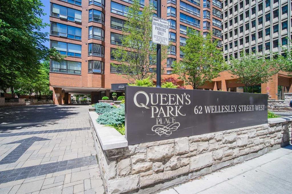 62-wellesley-street-w-toronto-ontario-c12985224