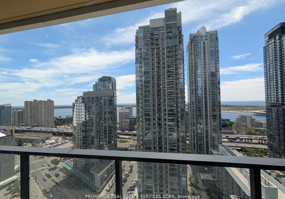 1-concord-cityplace-way-toronto-ontario-c12985452