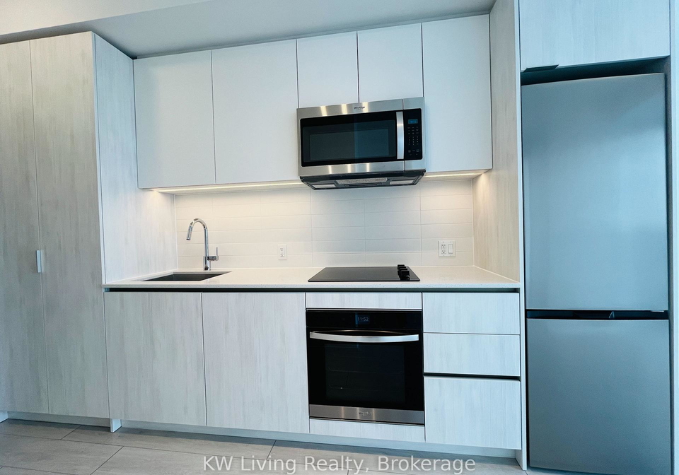 5858-yonge-street-toronto-ontario-c12985864