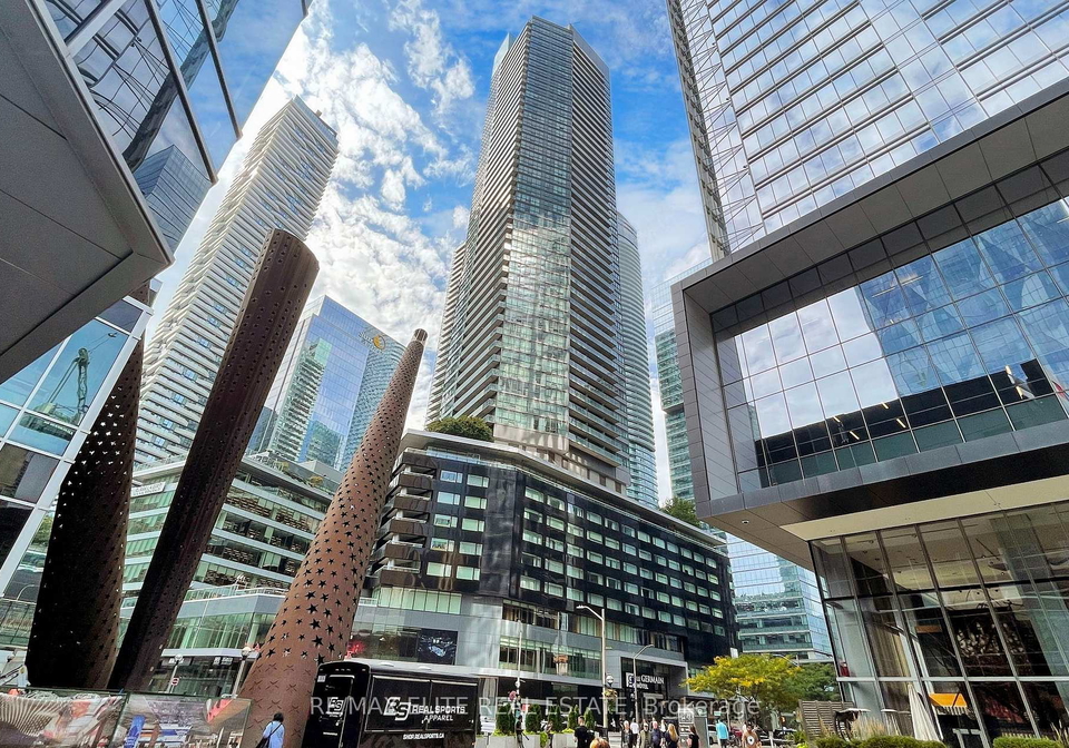 65-bremner-boulevard-toronto-ontario-c12986070