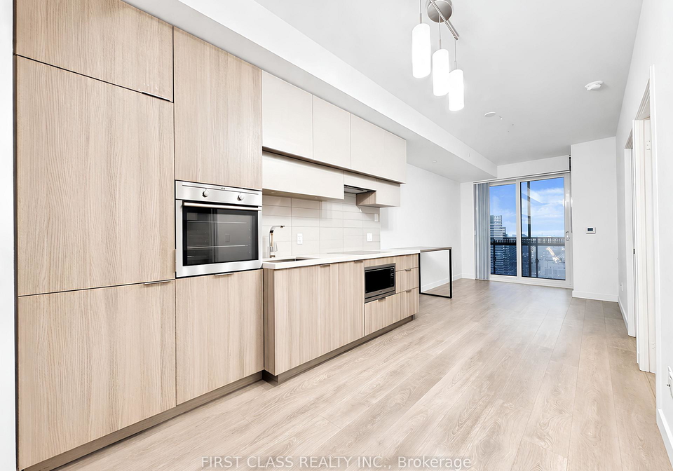 8-eglinton-avenue-e-toronto-ontario-c12986208