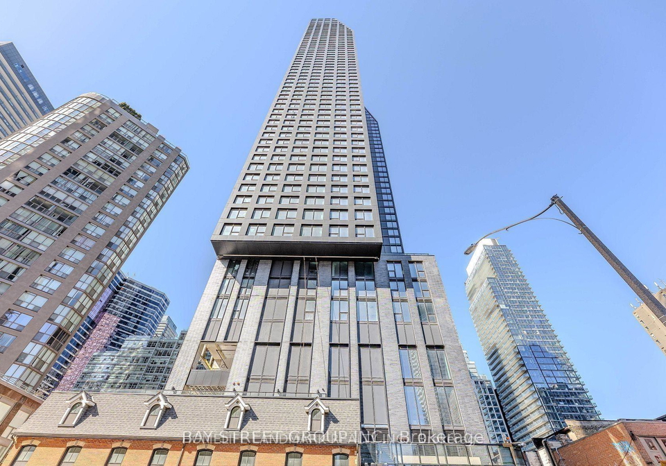 8-wellesley-street-w-toronto-ontario-c12986502