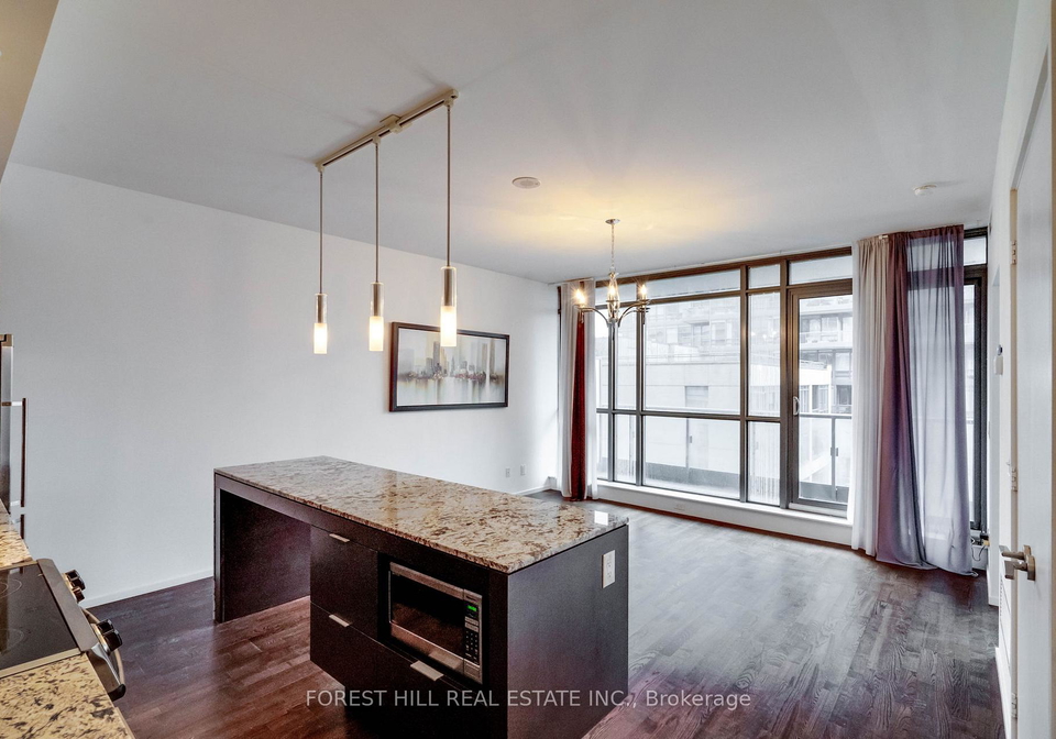 8-charlotte-street-toronto-ontario-c12986548