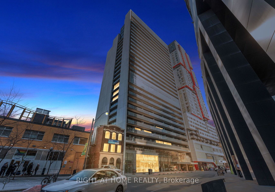 330-richmond-street-w-toronto-ontario-c12986570