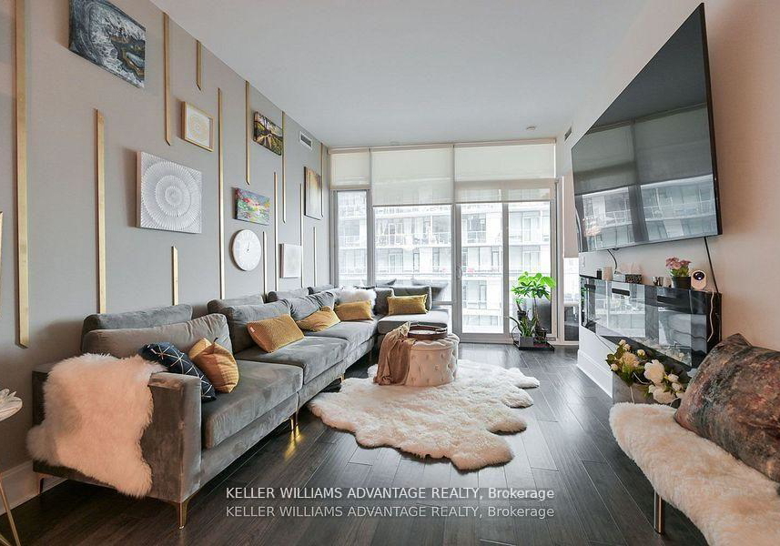 29-queens-quay-e-toronto-ontario-c12986616