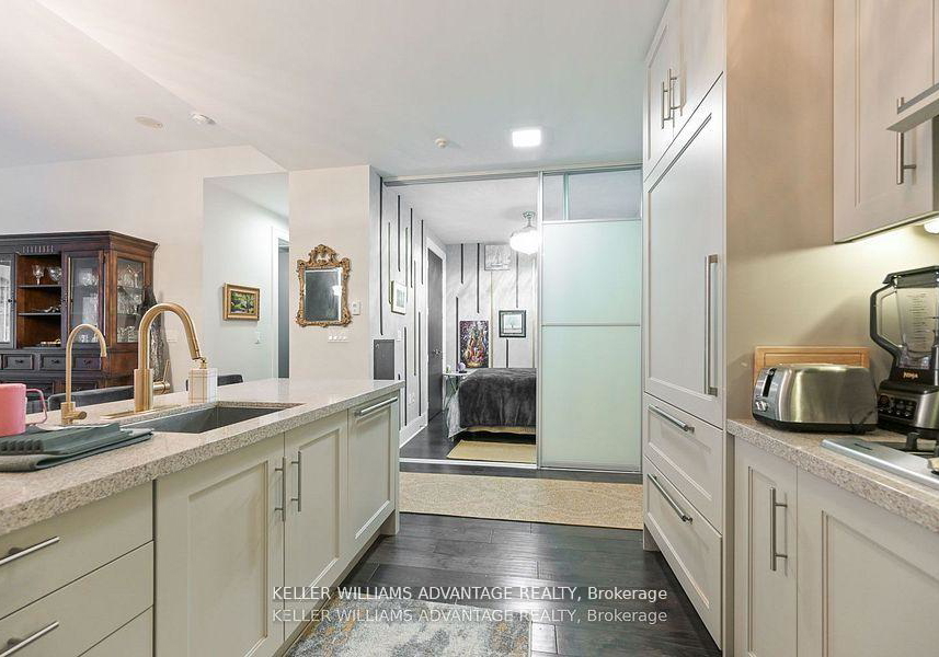 29-queens-quay-e-toronto-ontario-c12986616