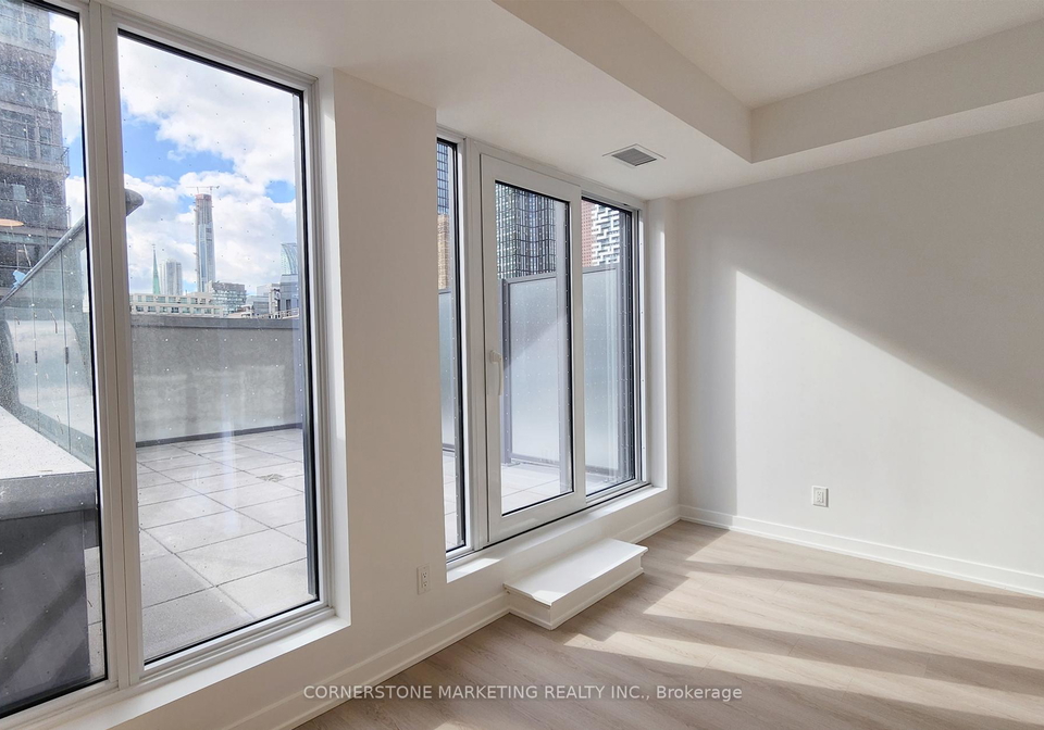 100-queen-street-e-toronto-ontario-c12986622