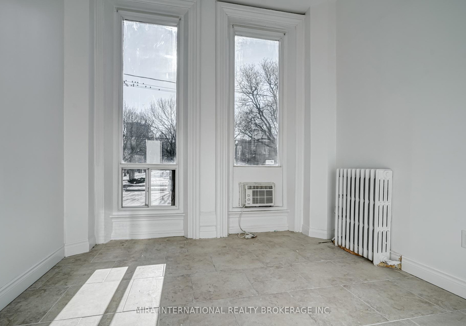 180-sherbourne-street-toronto-ontario-c12986810