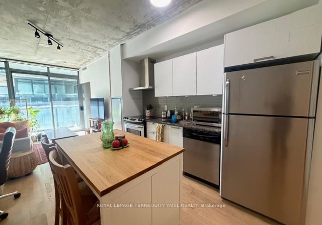 650-king-street-w-toronto-ontario-c12986838