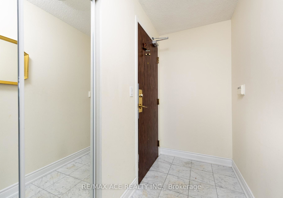 1-pemberton-avenue-north-york-ontario-c12986916
