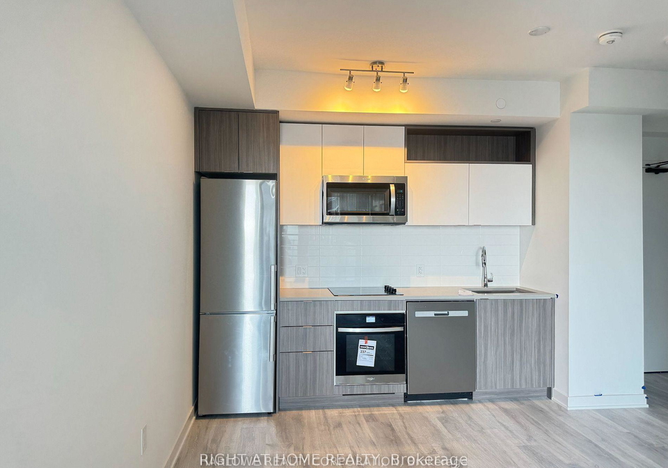 70-princess-st-street-e-toronto-ontario-c12987142