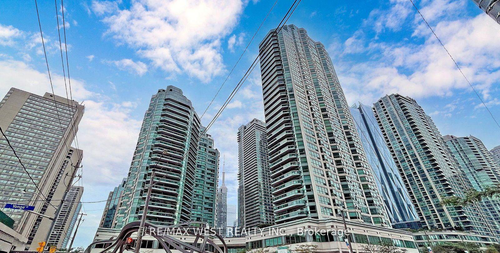 10-yonge-street-toronto-ontario-c12987278