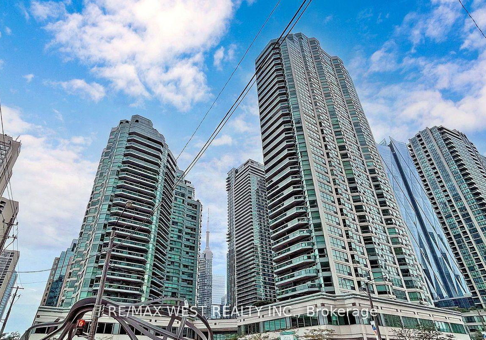 10-yonge-street-toronto-ontario-c12987278