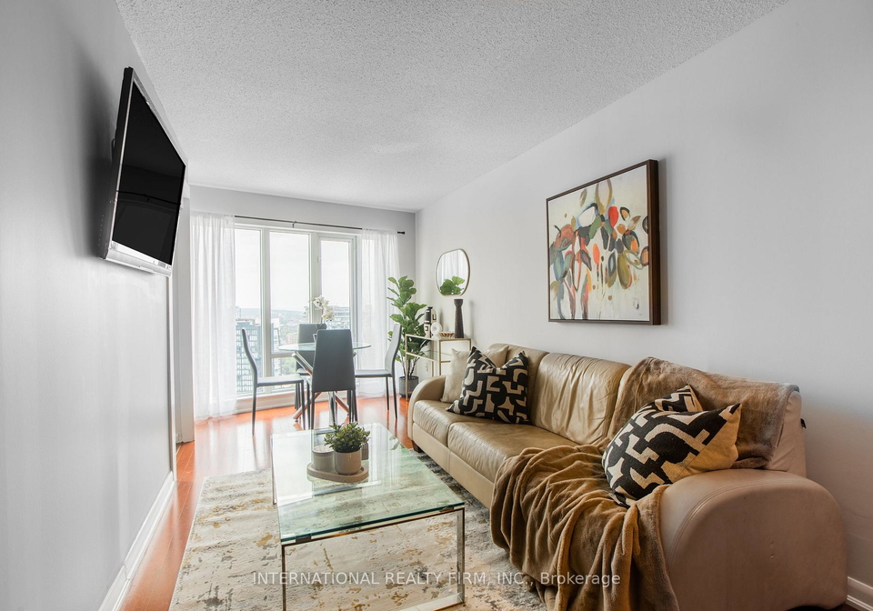 210-victoria-street-toronto-ontario-c12987690