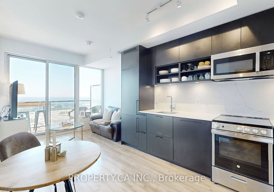 135-east-liberty-street-toronto-ontario-c12987766