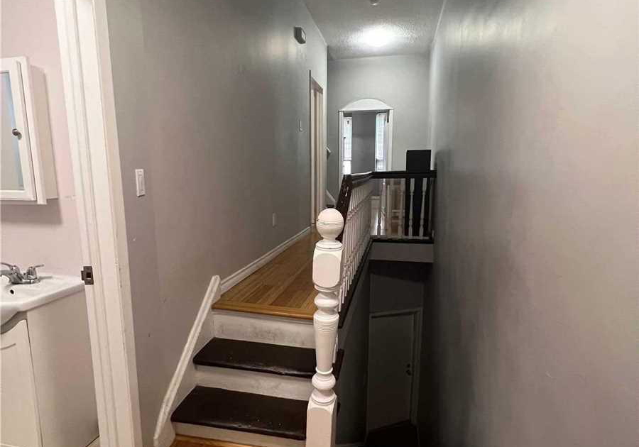 678-bathurst-street-toronto-ontario-c12987880