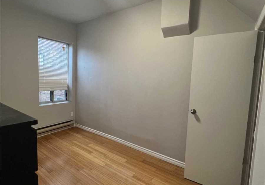 678-bathurst-street-toronto-ontario-c12987880